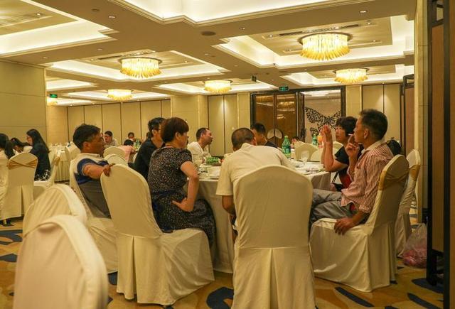 安徽疫情聚餐,安徽疫情办酒席最新消息-第2张图片 安徽疫情聚餐,安徽疫情办酒席最新消息-第2张图片
