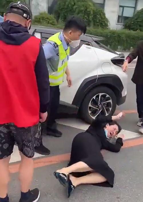 安徽疫情袭警,安徽疫情袭警处理结果-第7张图片 安徽疫情袭警,安徽疫情袭警处理结果-第7张图片