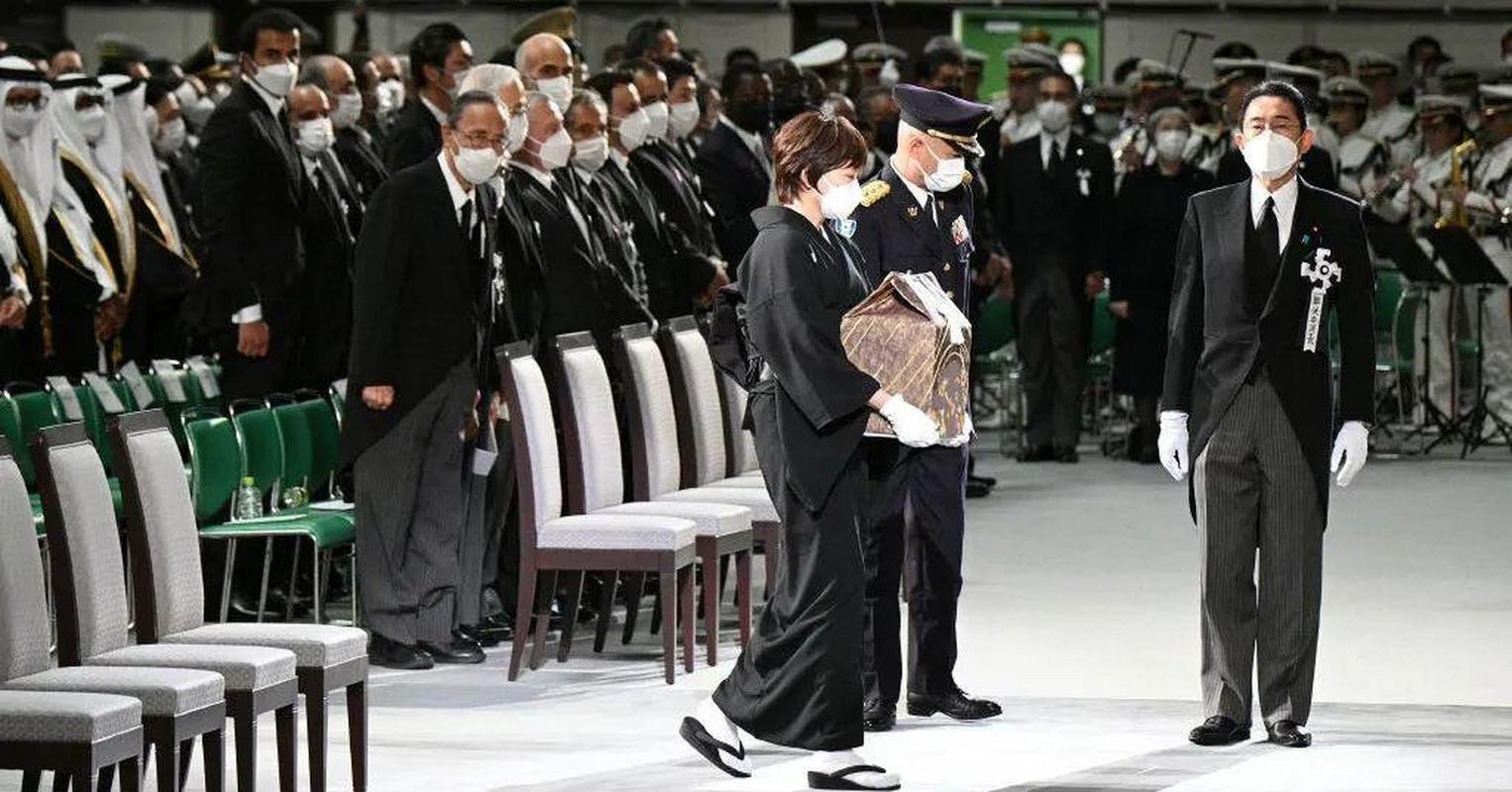 安倍疫情补偿,疫情日本安倍晋最新消息-第4张图片 安倍疫情补偿,疫情日本安倍晋最新消息-第4张图片