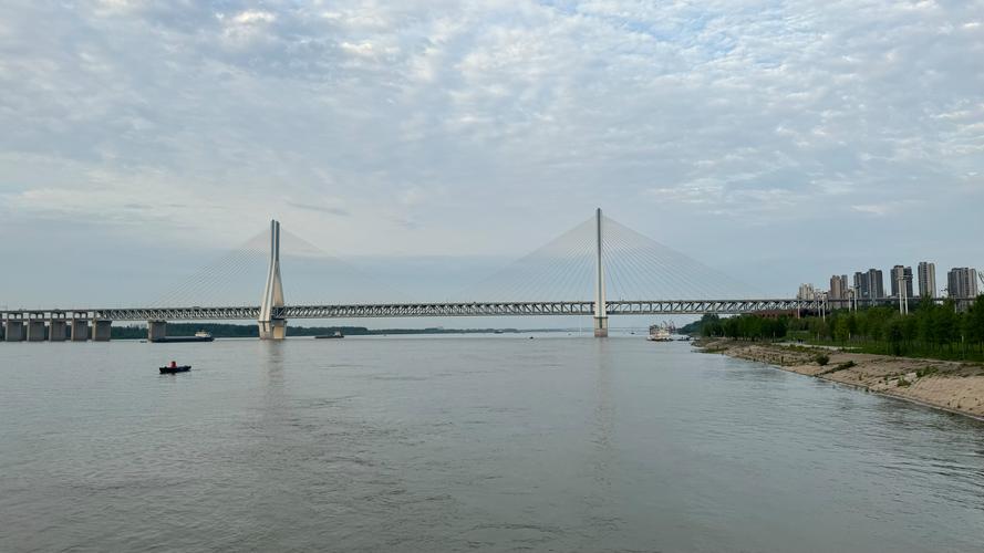 武汉大桥今天限什么号/武汉大桥限行吗今天限单双号吗-第7张图片 武汉大桥今天限什么号/武汉大桥限行吗今天限单双号吗-第7张图片